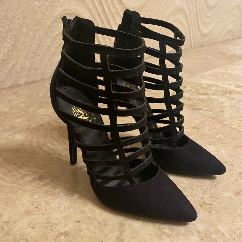 Simone Black heels-LAST ONE - Picture 2 of 9